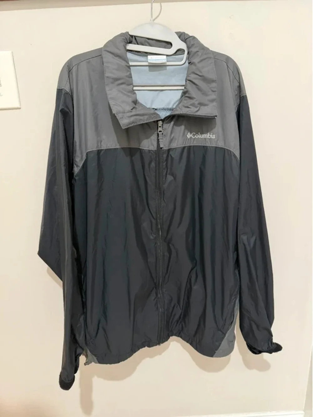 Columbia Glennaker jacket - windbreaker raincoat men’s size Large